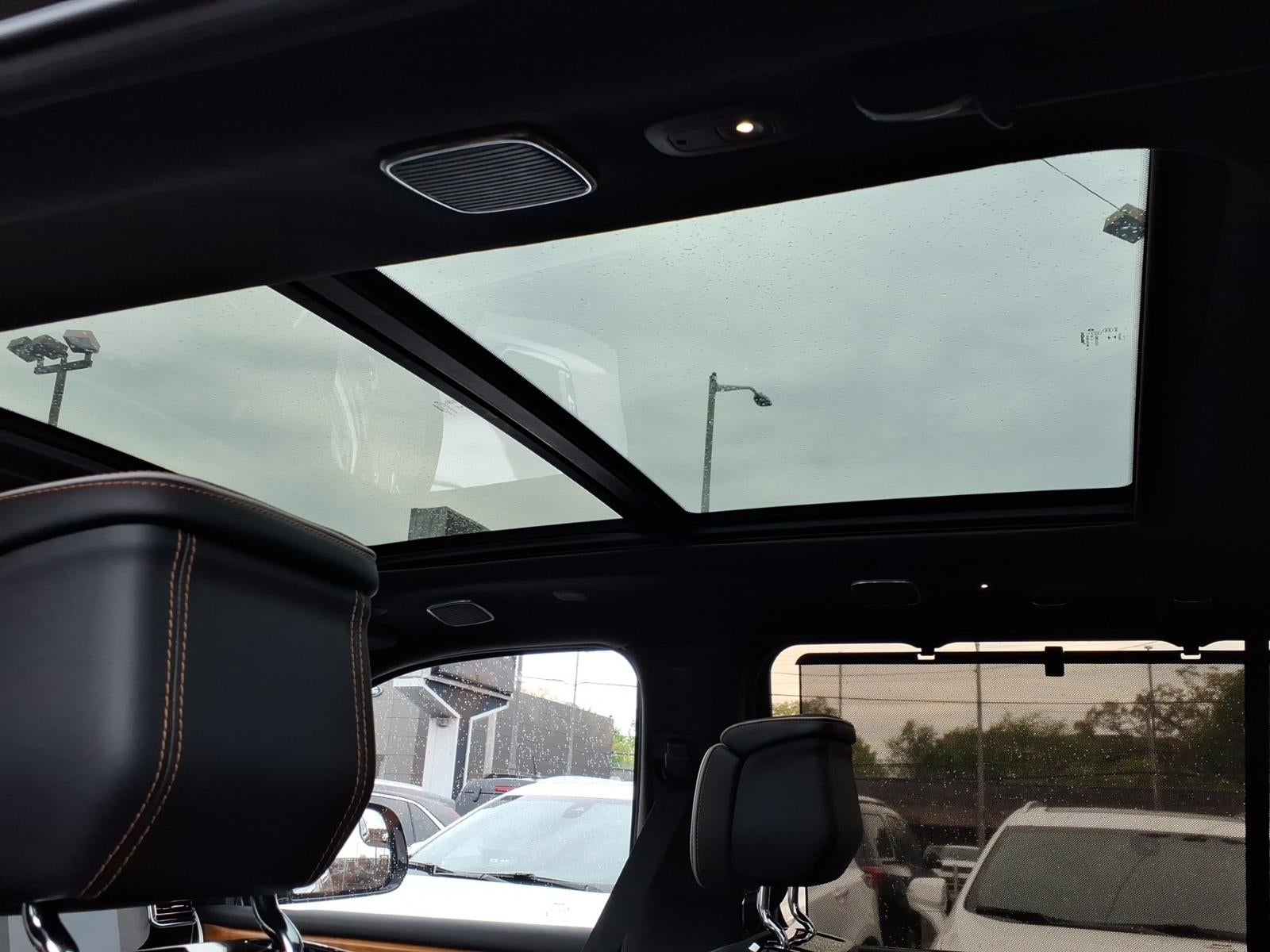 2022 Jeep Grand Wagoneer Series III