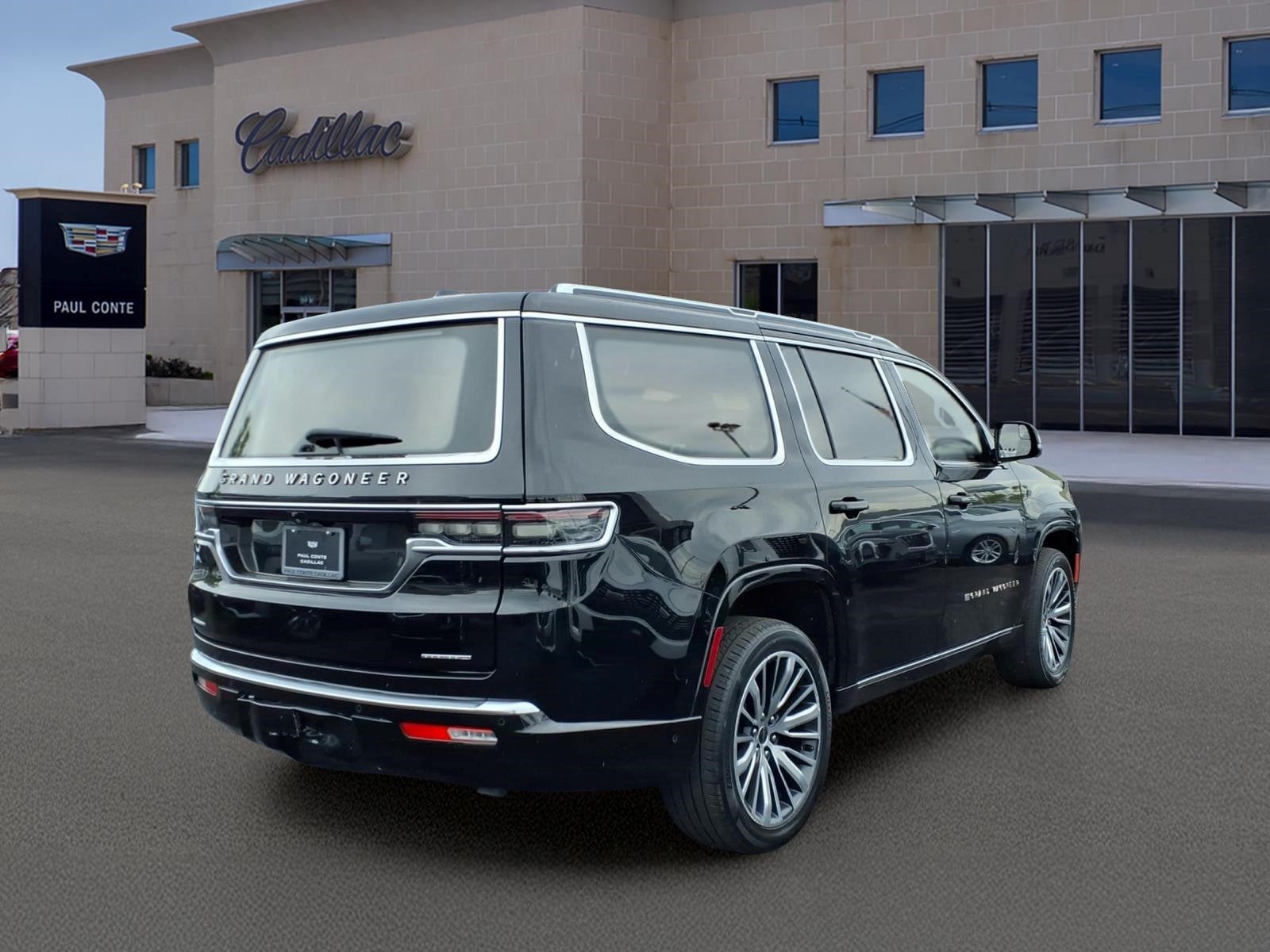 2022 Jeep Grand Wagoneer Series III