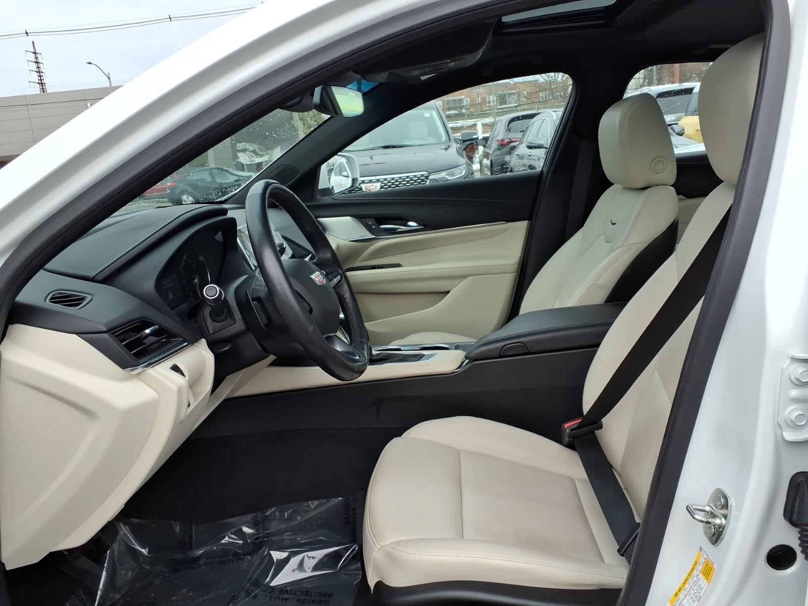 2023 Cadillac CT4 Premium Luxury