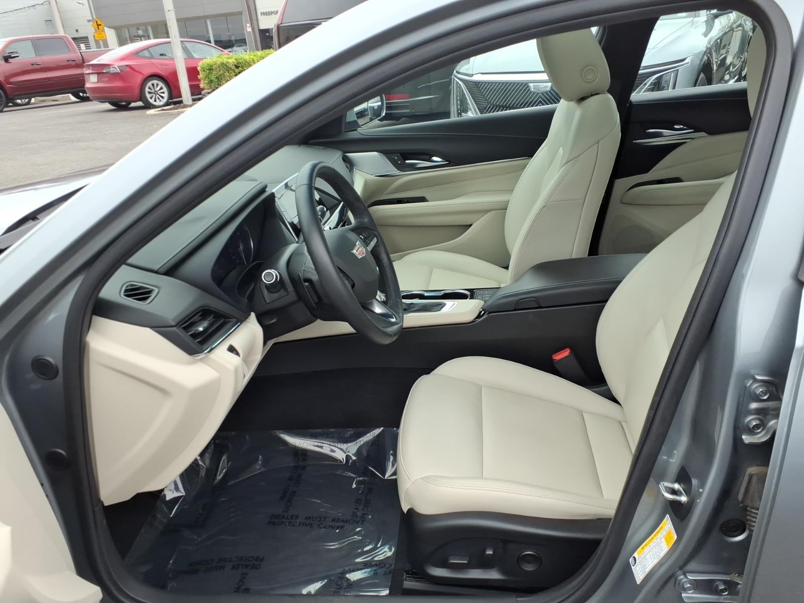 2023 Cadillac CT4 Luxury