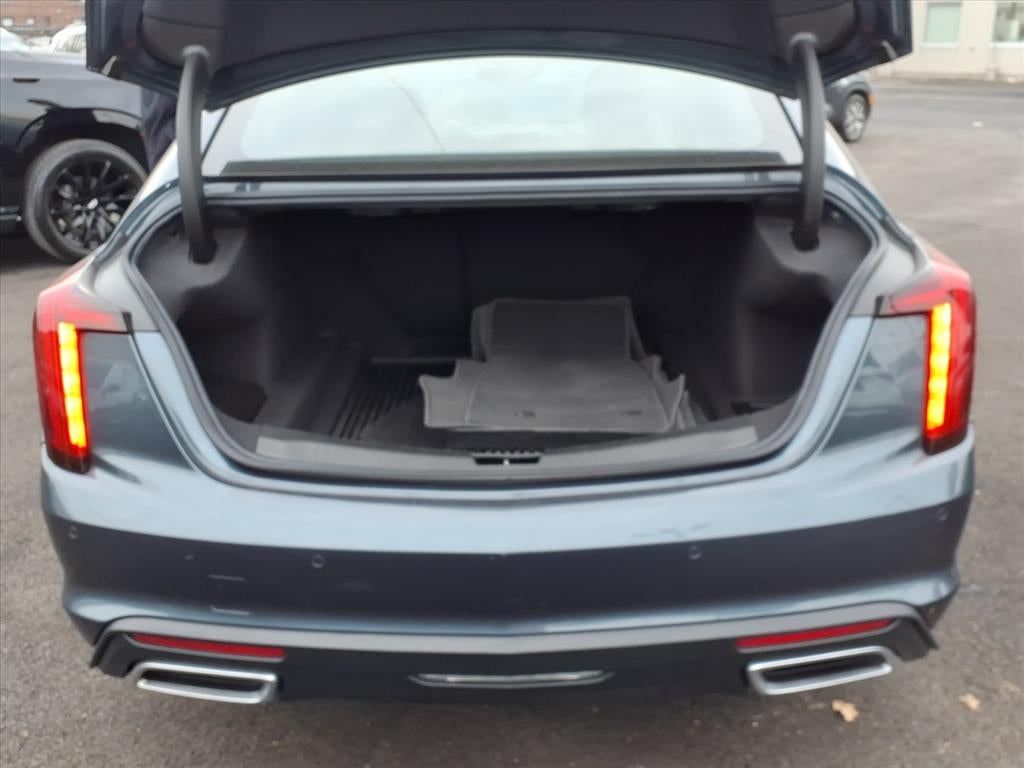 2022 Cadillac CT5 Premium Luxury