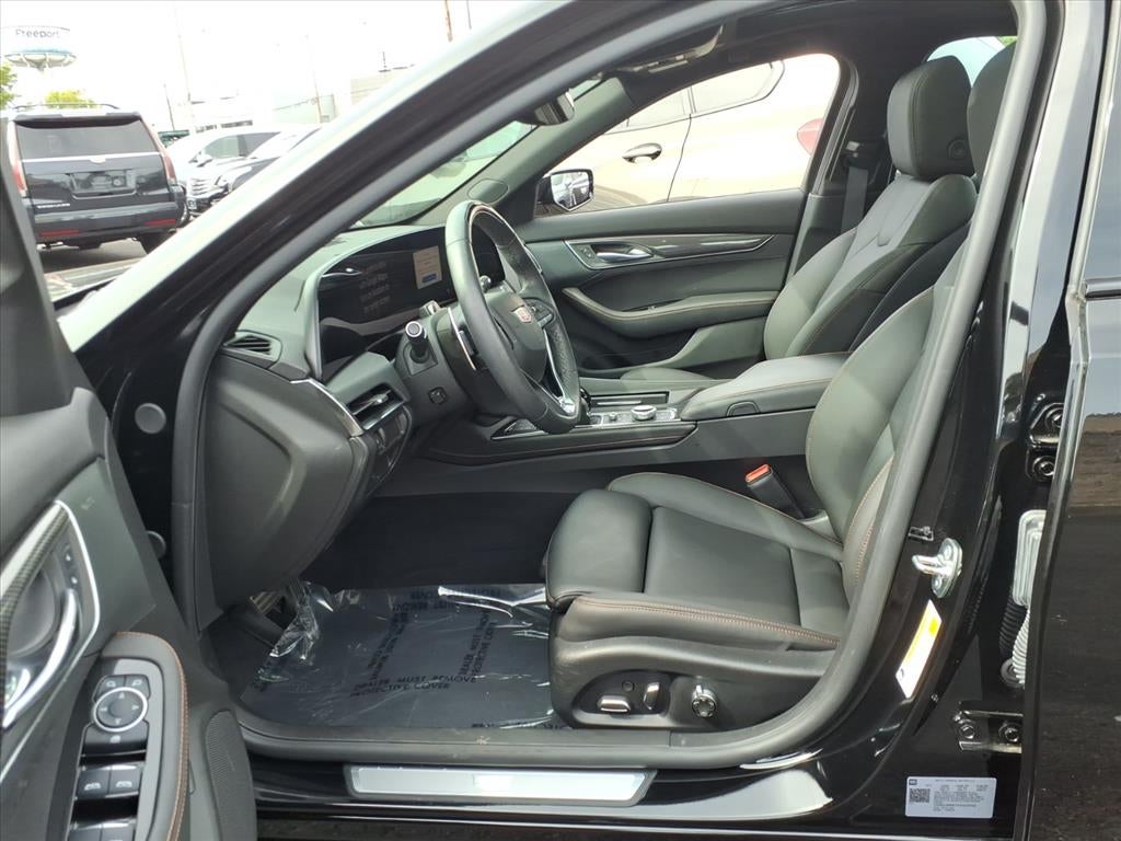 2025 Cadillac CT5 Sport