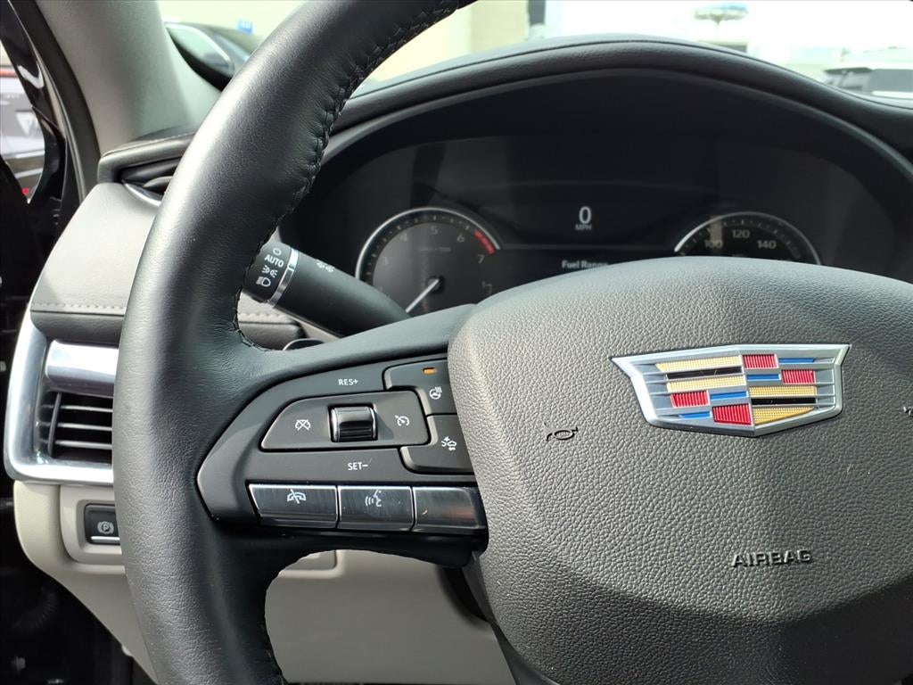 2023 Cadillac XT4 Luxury