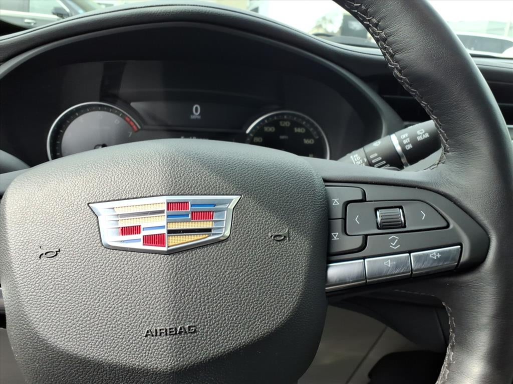 2023 Cadillac XT4 Luxury