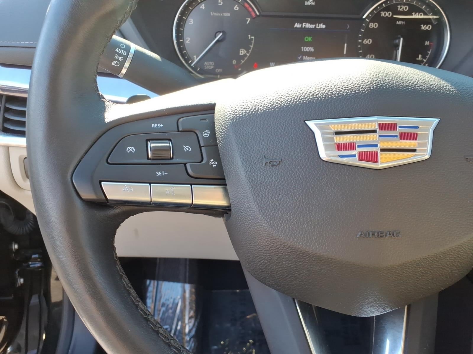 2023 Cadillac XT4 Luxury