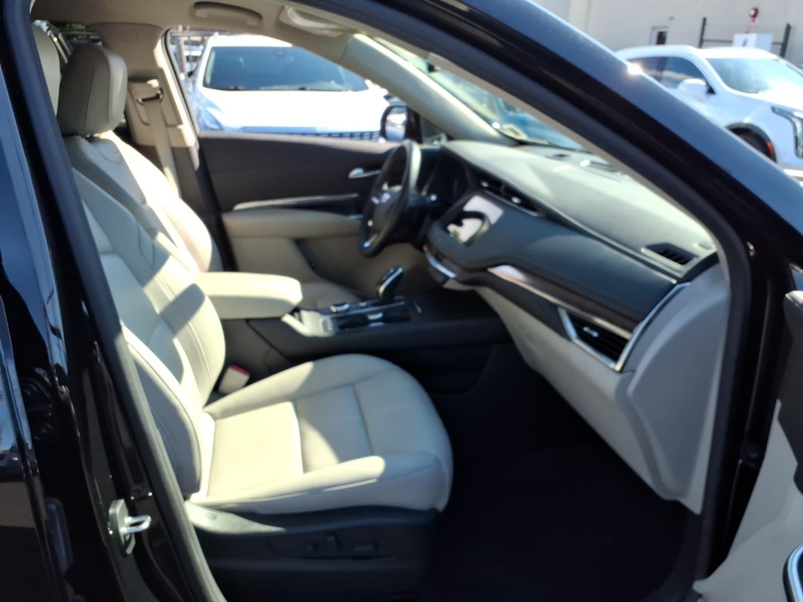 2023 Cadillac XT4 Luxury