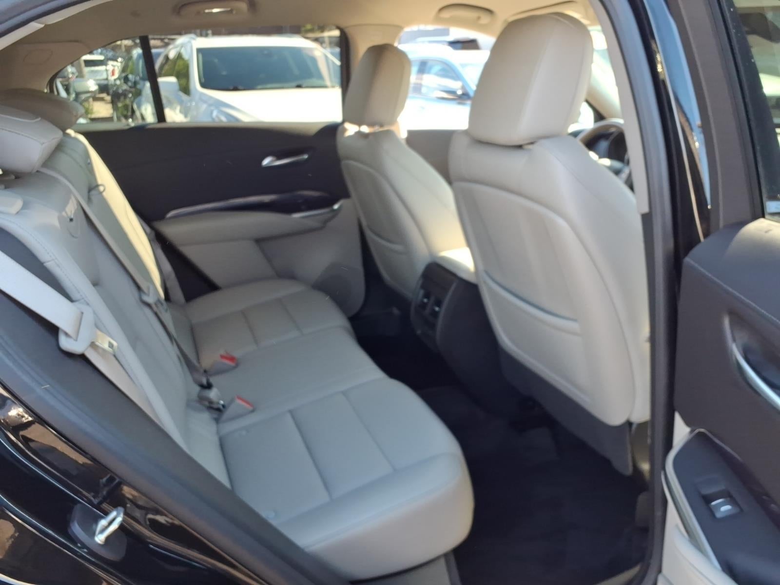 2023 Cadillac XT4 Luxury
