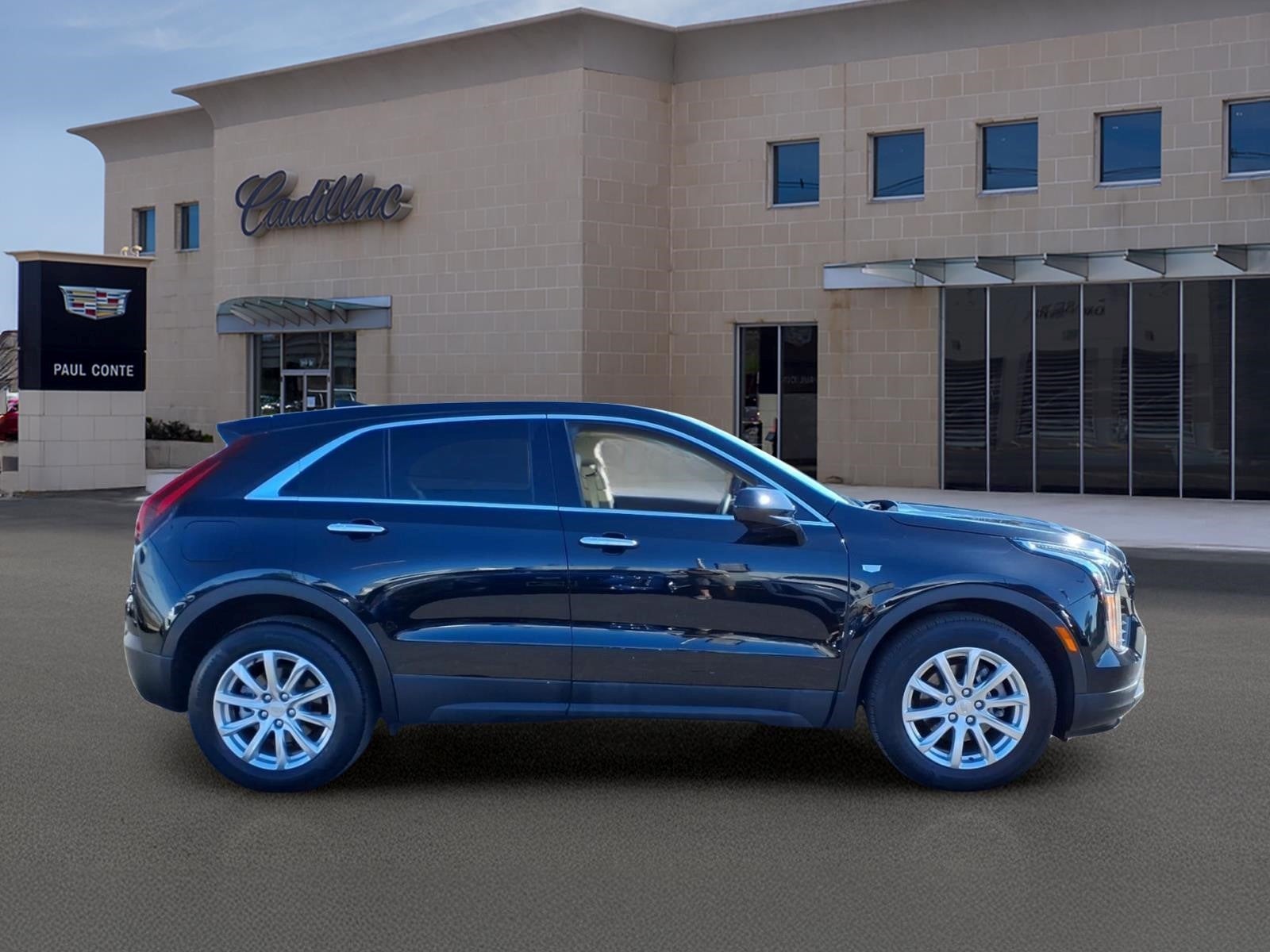 2023 Cadillac XT4 Luxury