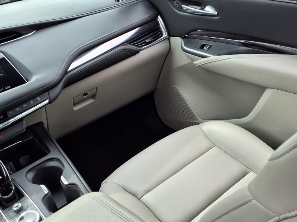 2022 Cadillac XT4 Luxury