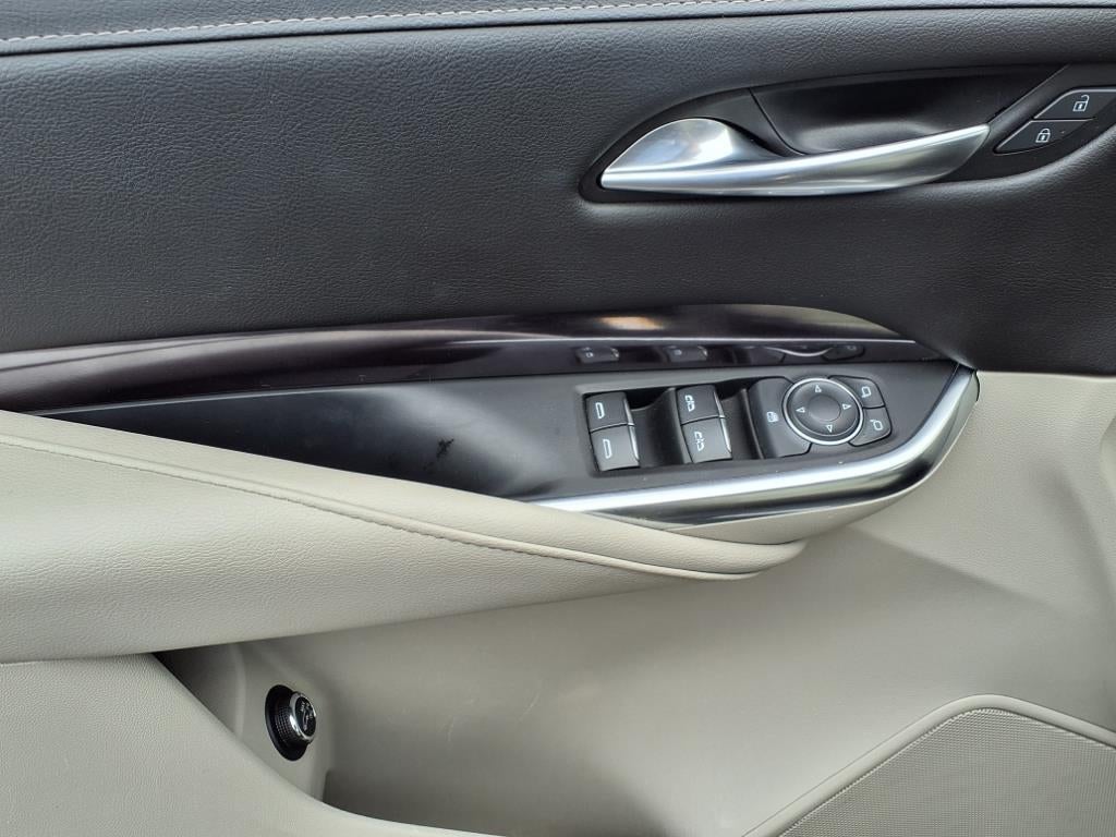 2022 Cadillac XT4 Luxury