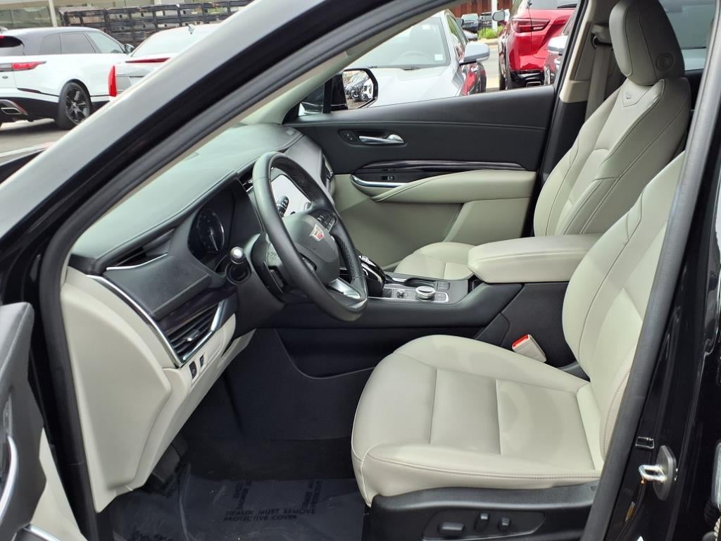 2022 Cadillac XT4 Luxury