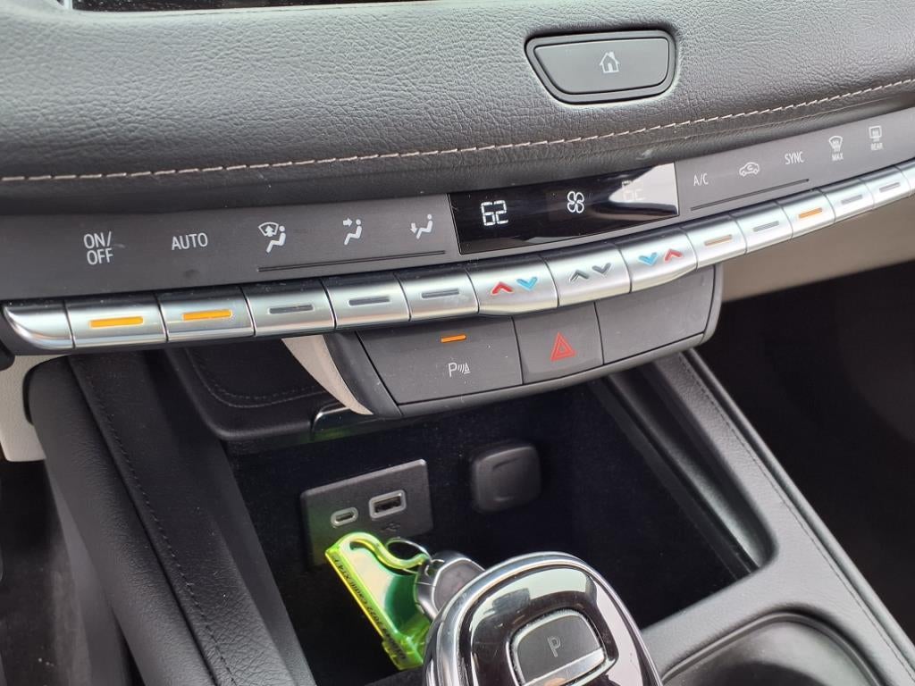 2022 Cadillac XT4 Luxury