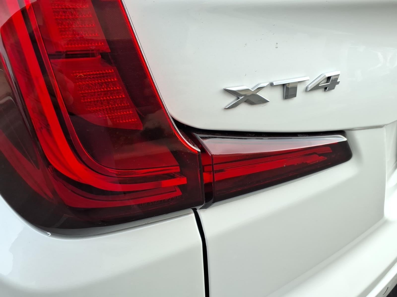 2023 Cadillac XT4 Luxury