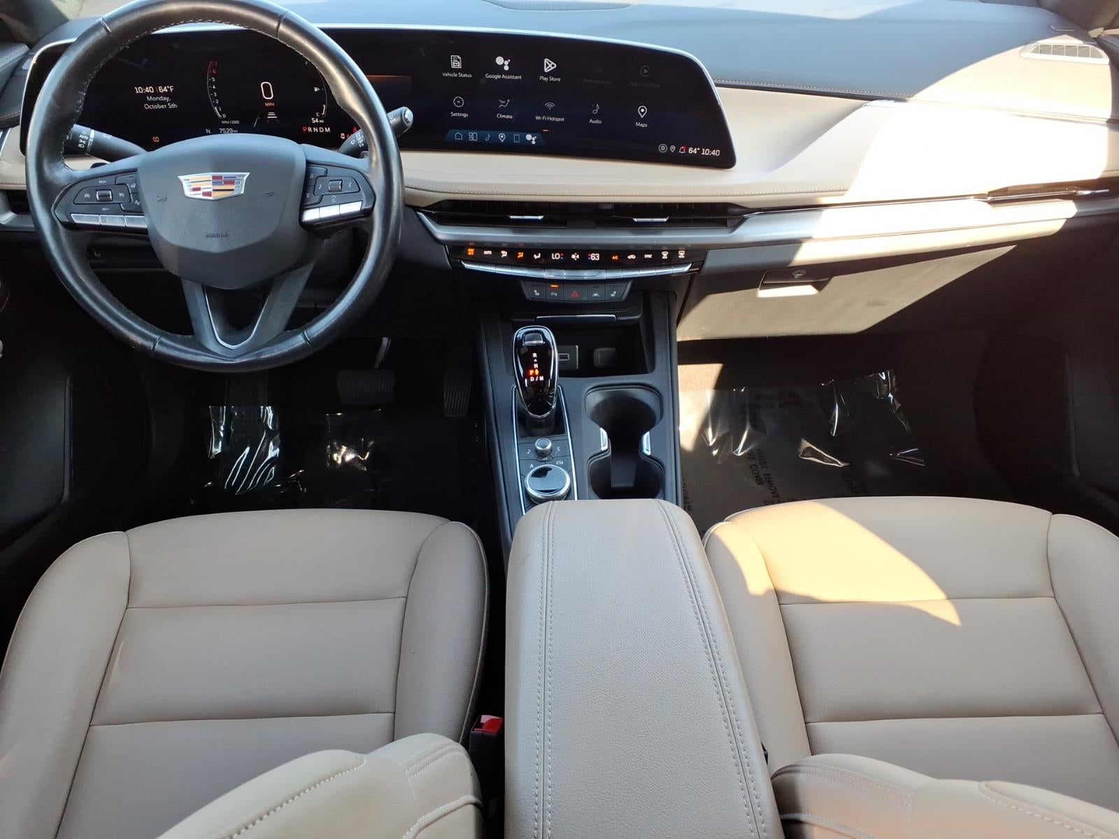 2024 Cadillac XT4 Luxury