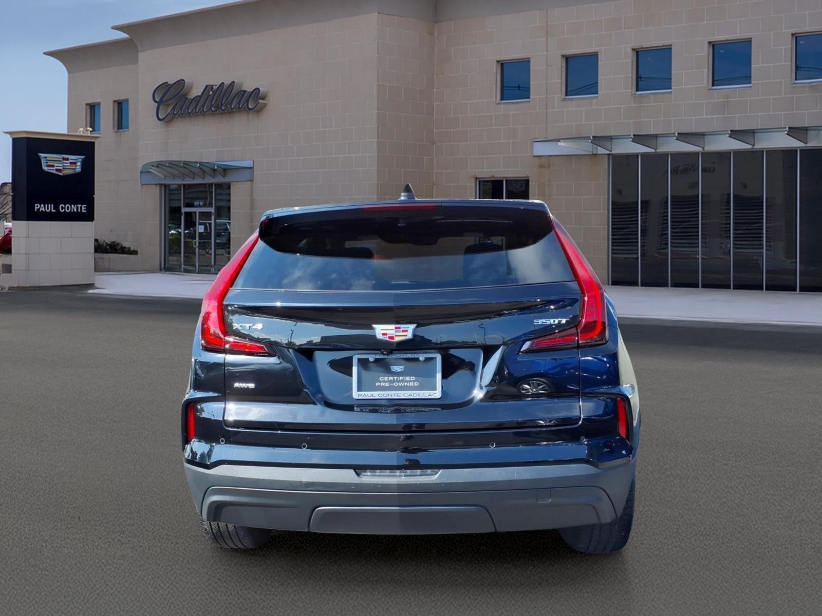 2024 Cadillac XT4 Luxury