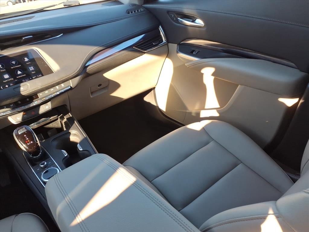 2023 Cadillac XT4 Luxury