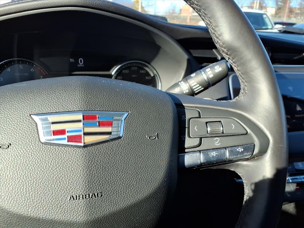 2023 Cadillac XT4 Luxury