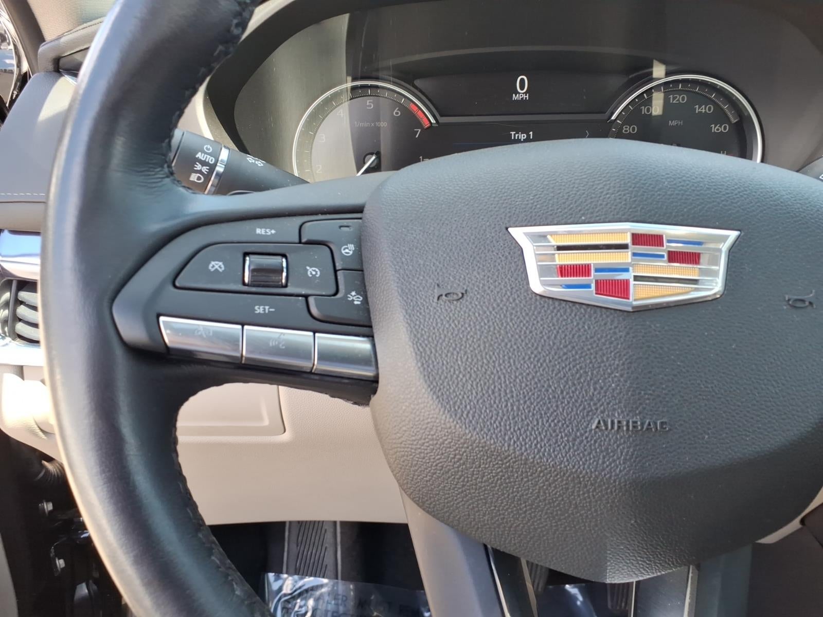 2023 Cadillac XT4 Luxury