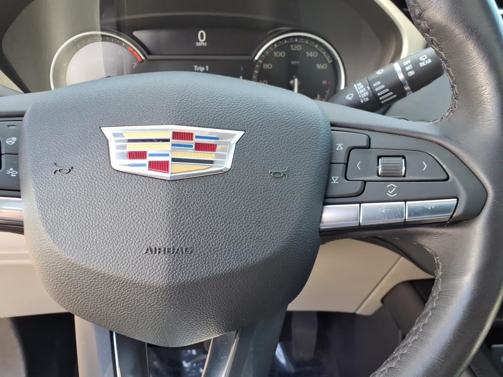 2023 Cadillac XT4 Luxury