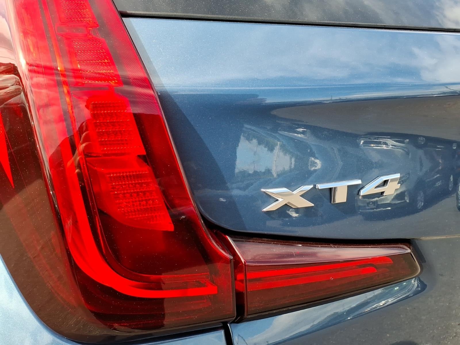 2024 Cadillac XT4 Luxury