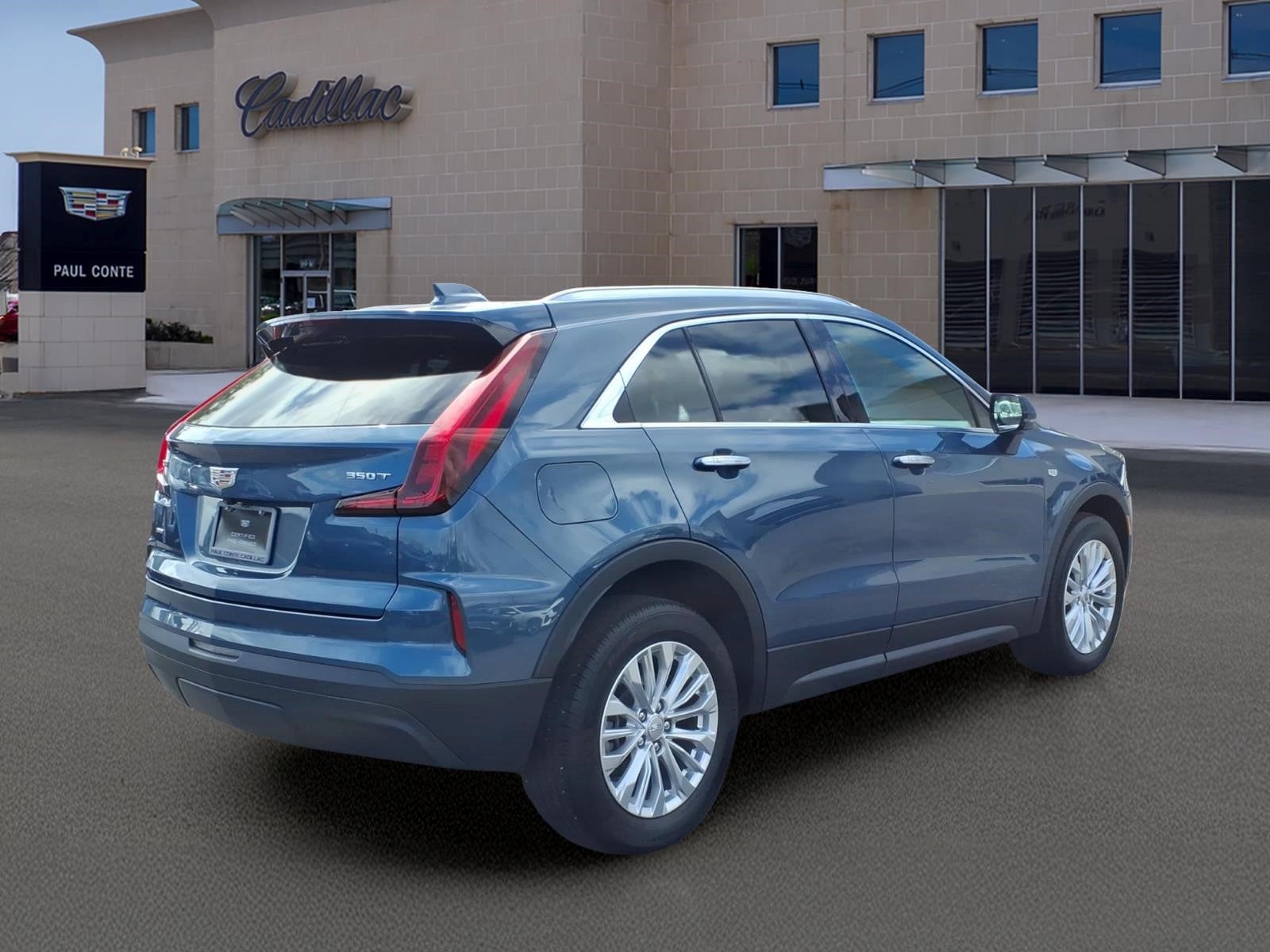2024 Cadillac XT4 Luxury