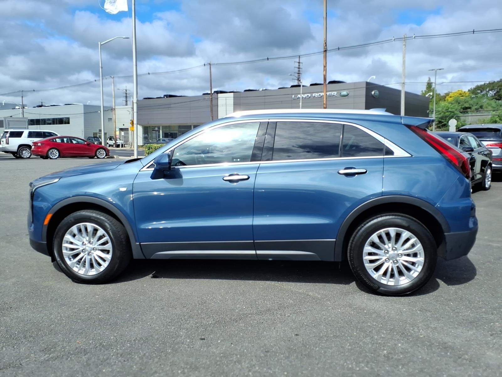 2024 Cadillac XT4 Luxury