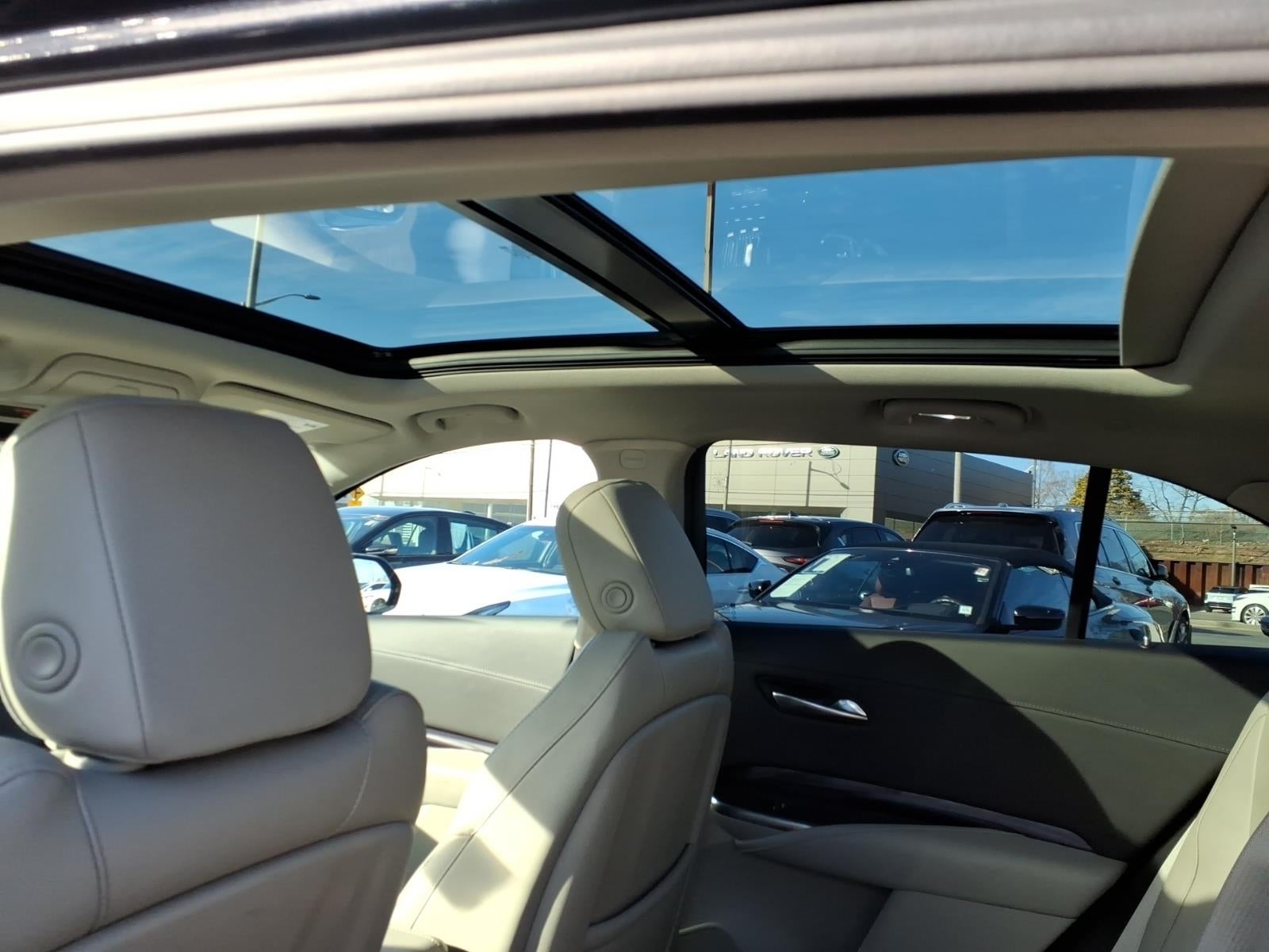 2023 Cadillac XT4 Luxury