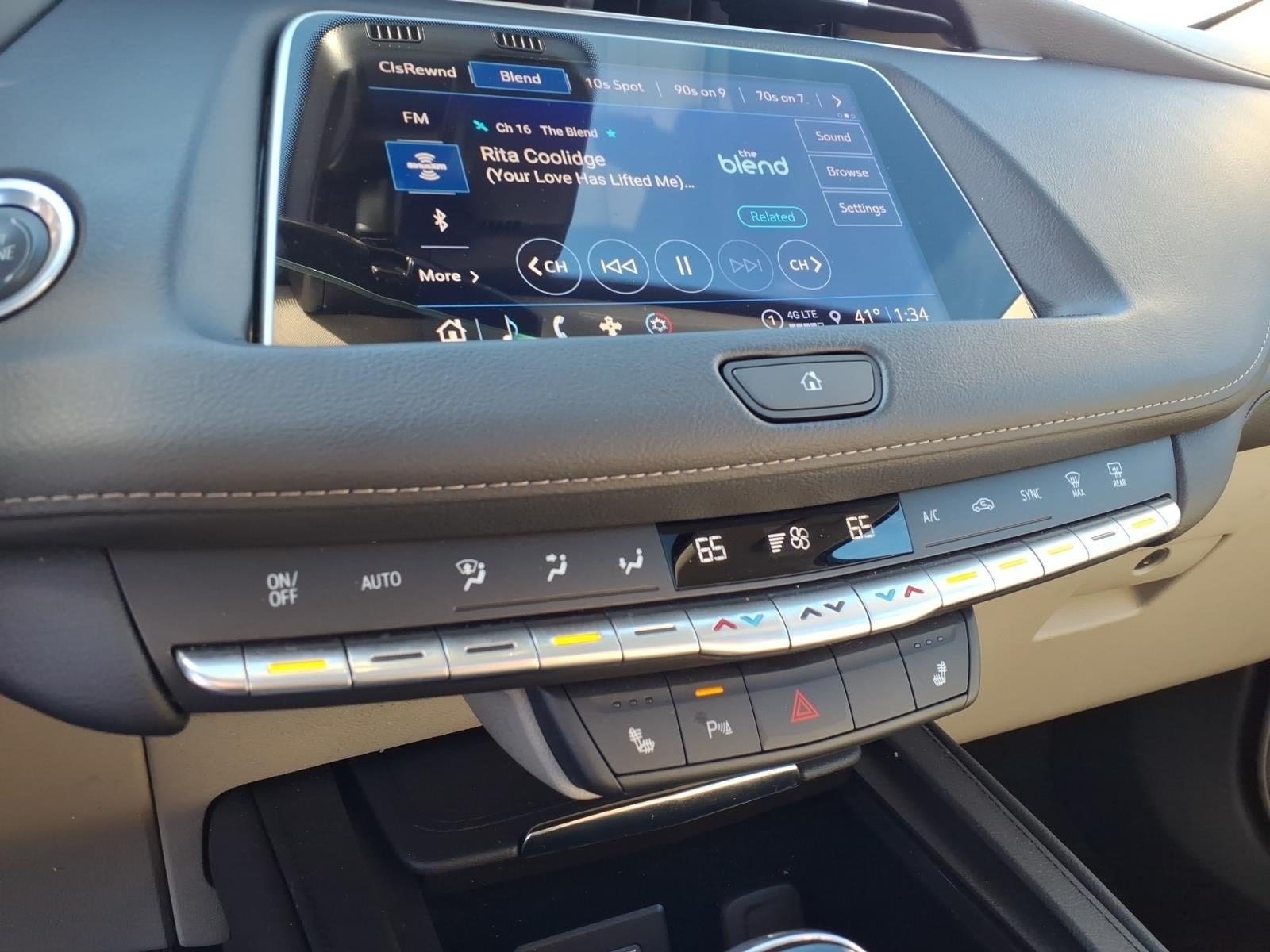 2023 Cadillac XT4 Luxury