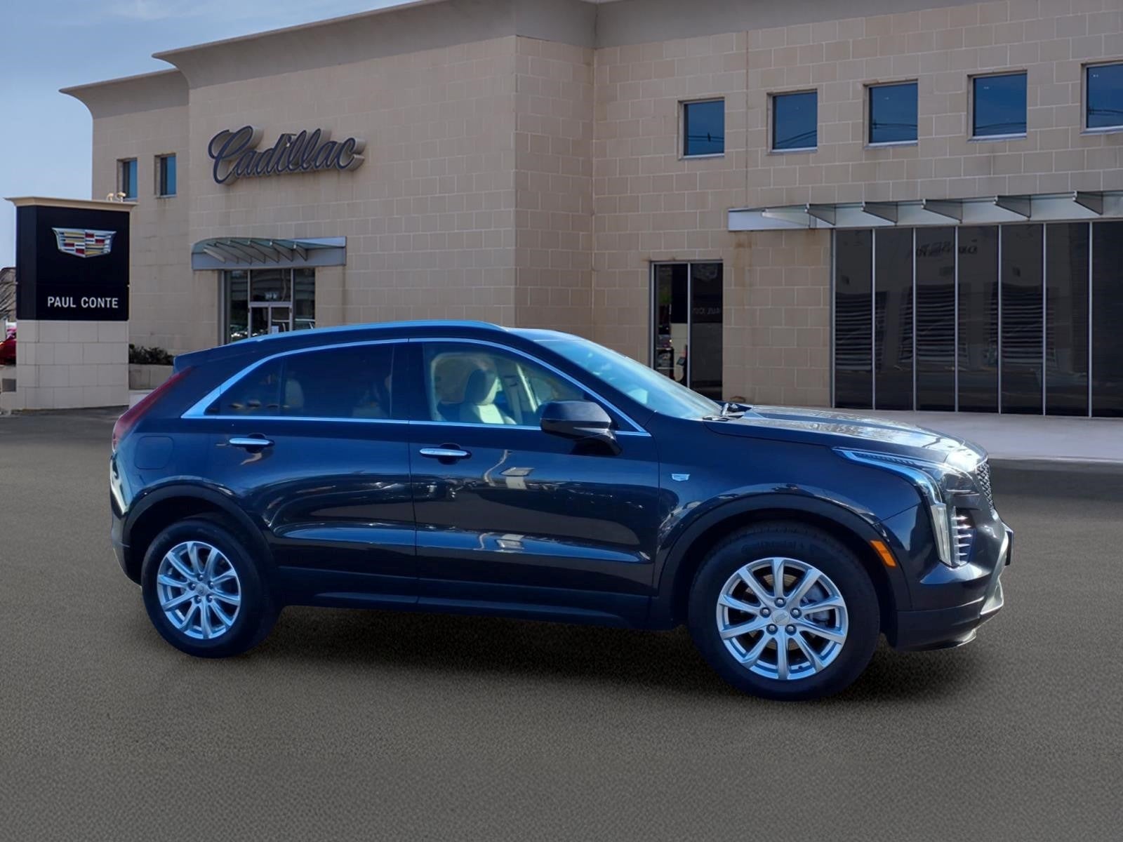 2023 Cadillac XT4 Luxury