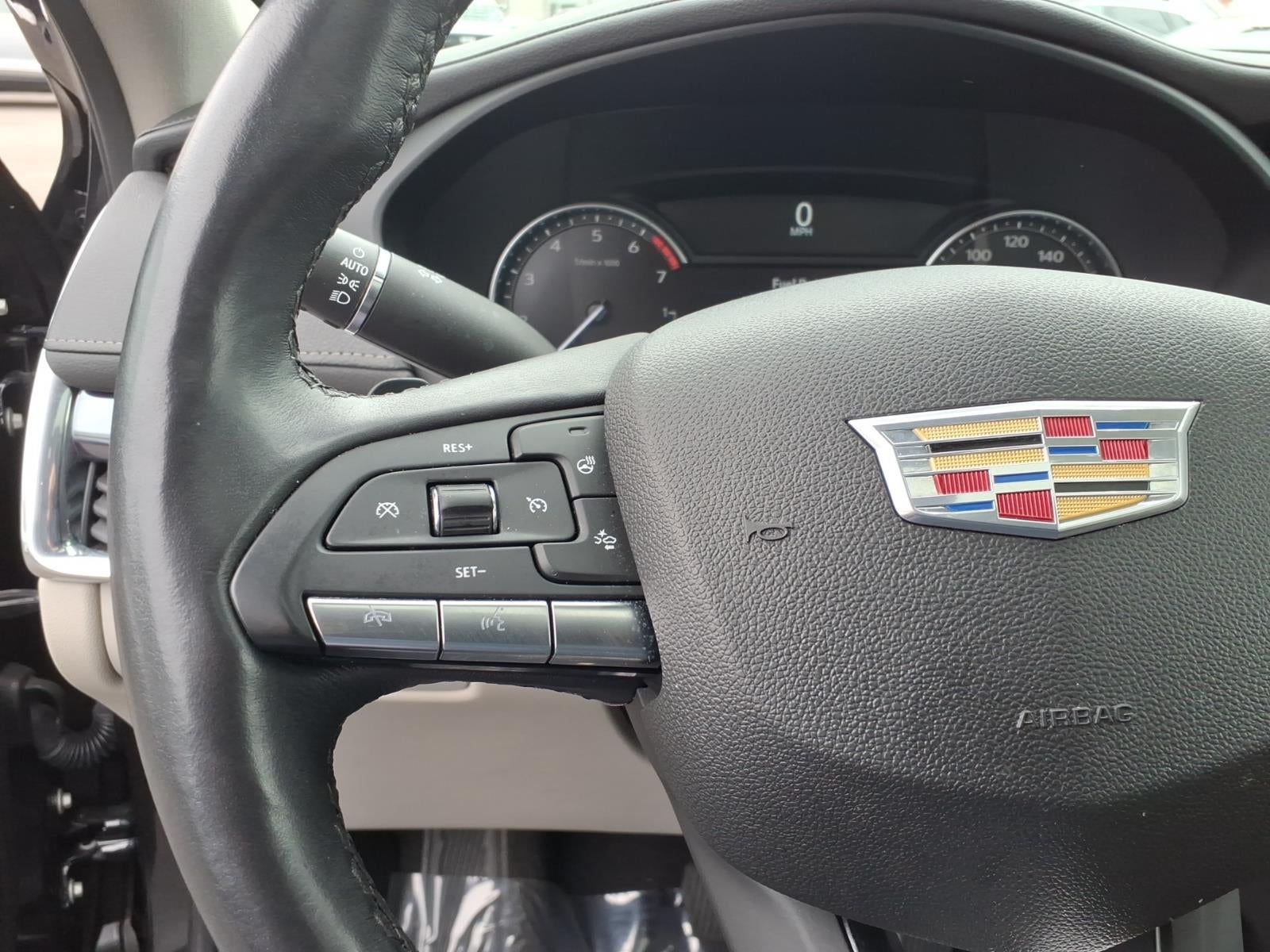 2023 Cadillac XT4 Luxury