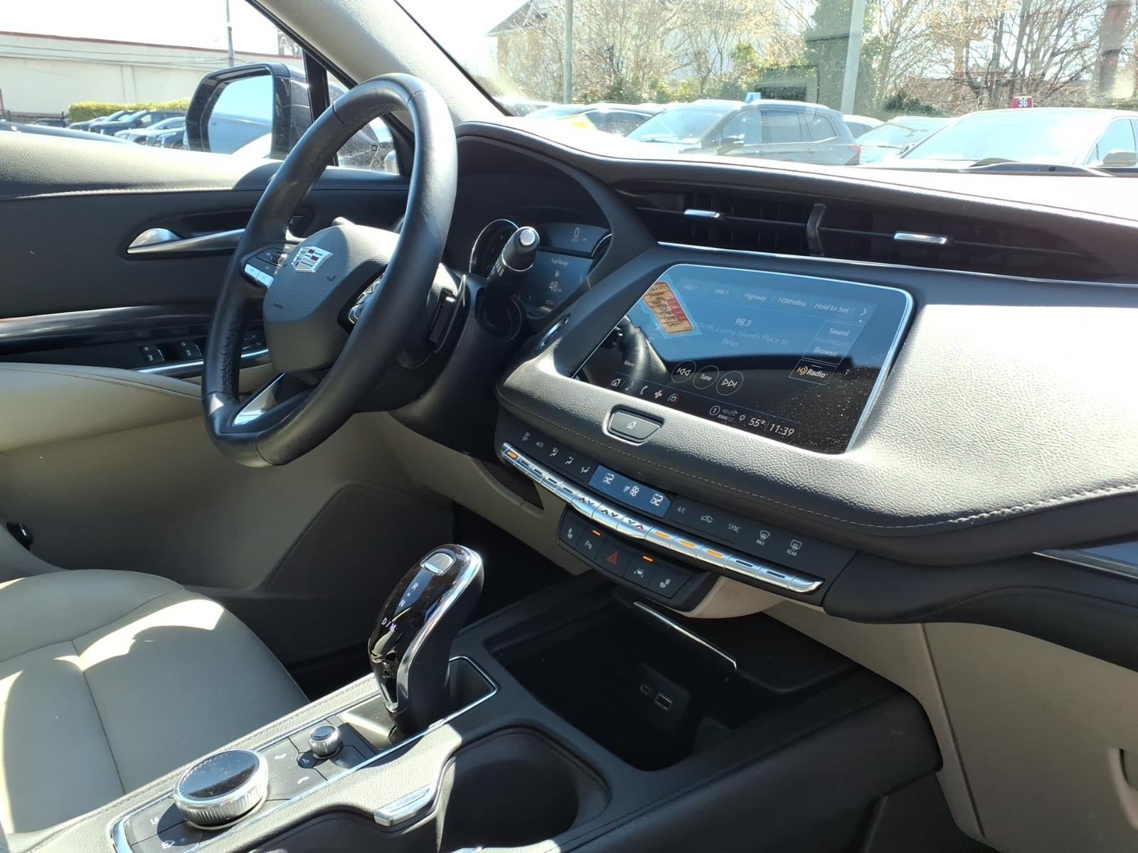 2023 Cadillac XT4 Luxury