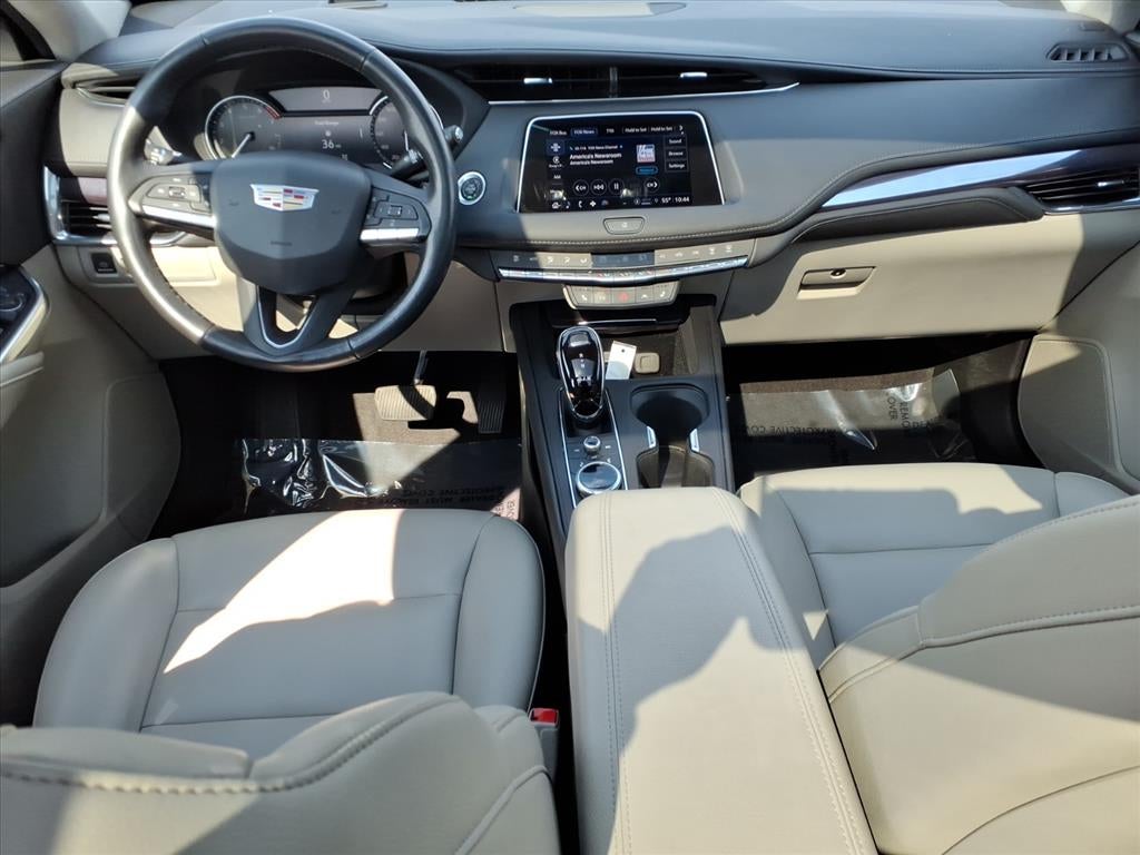 2023 Cadillac XT4 Luxury