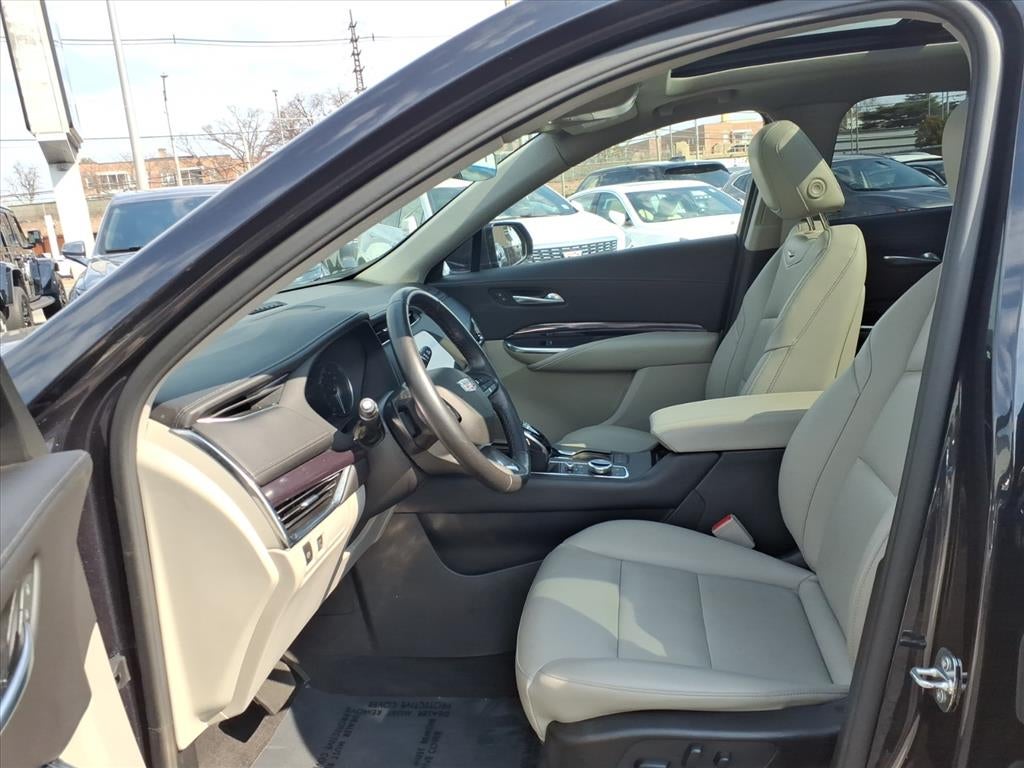 2023 Cadillac XT4 Luxury
