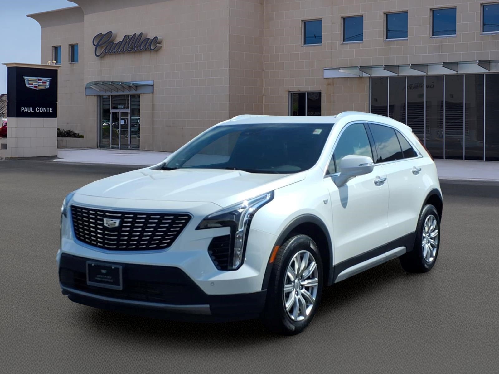 2023 Cadillac XT4 Premium Luxury