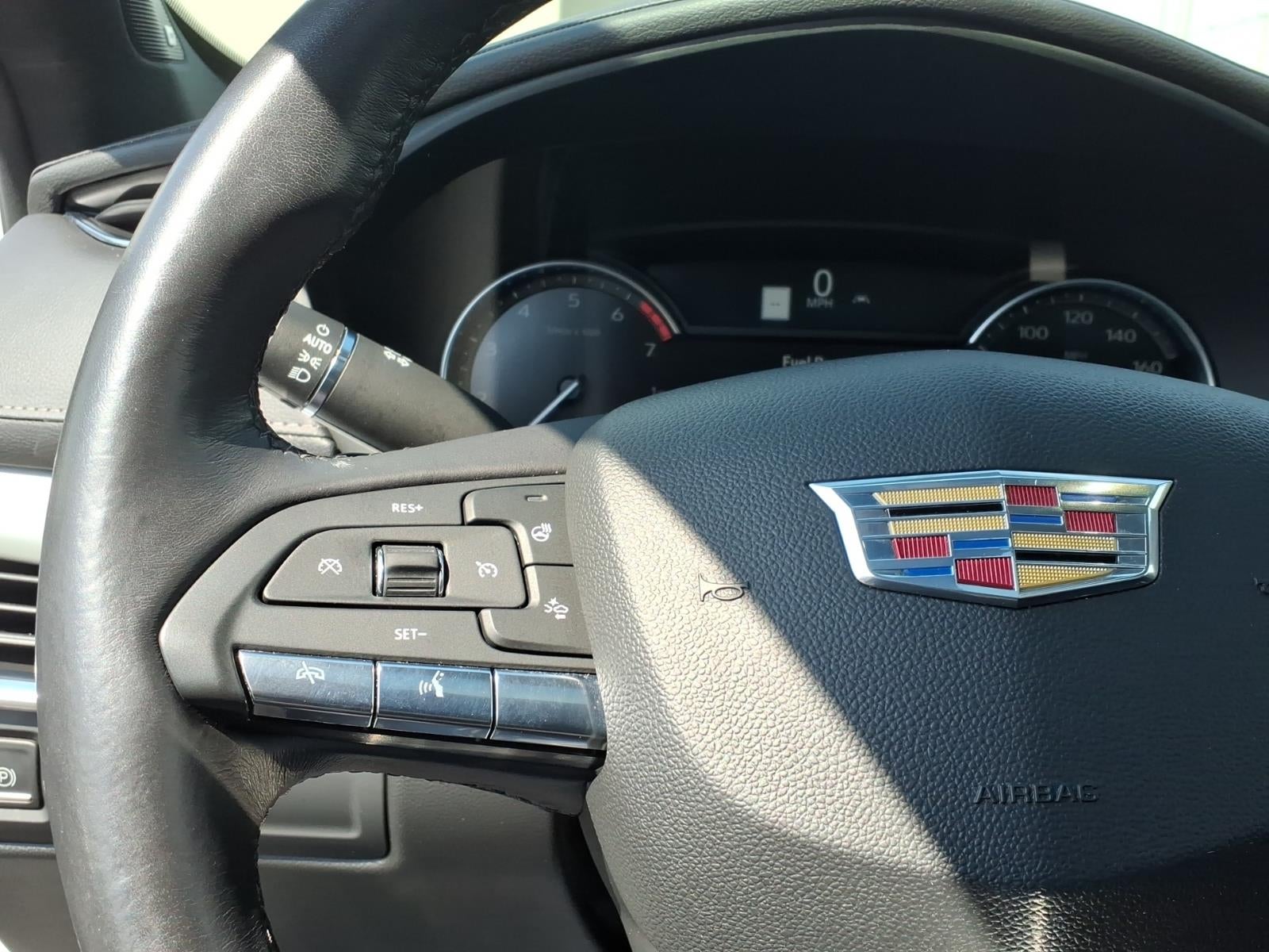 2023 Cadillac XT4 Premium Luxury