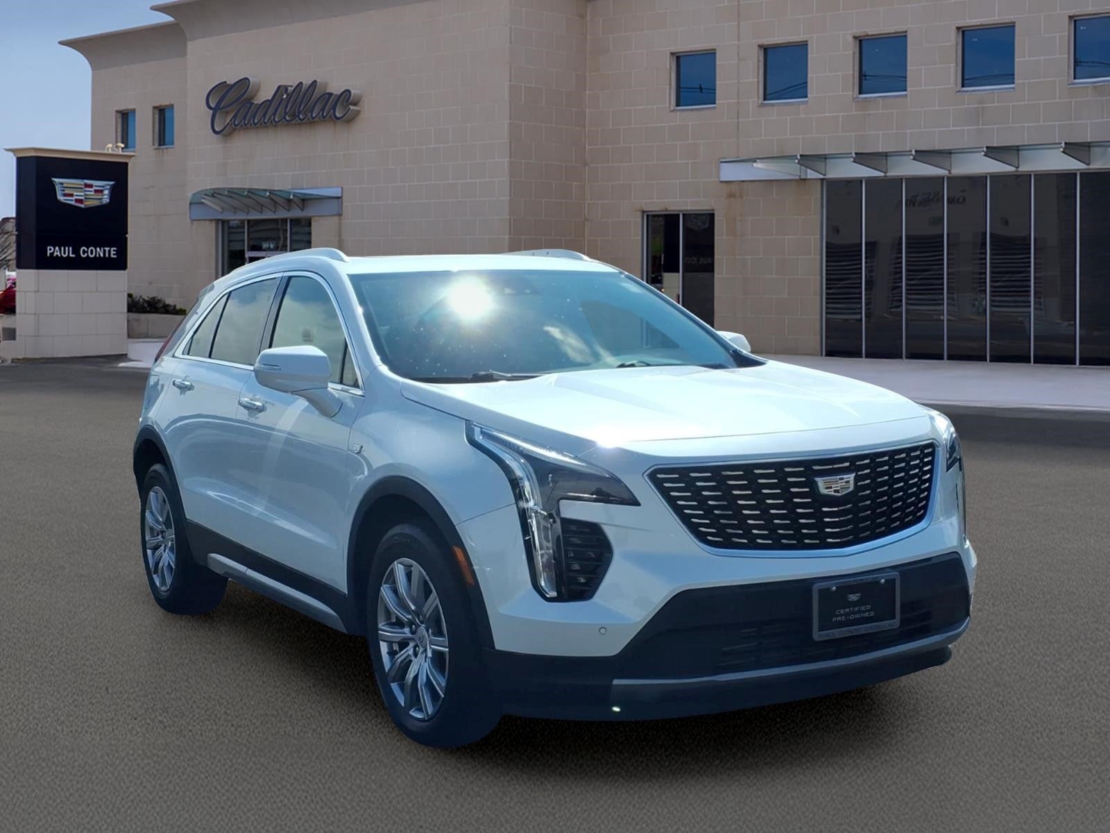 2023 Cadillac XT4 Premium Luxury