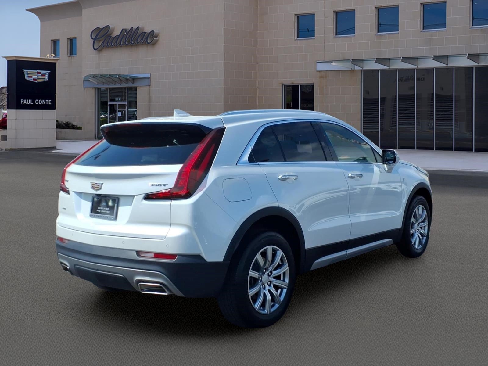 2023 Cadillac XT4 Premium Luxury
