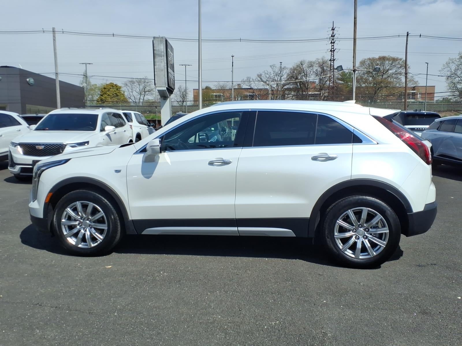 2023 Cadillac XT4 Premium Luxury