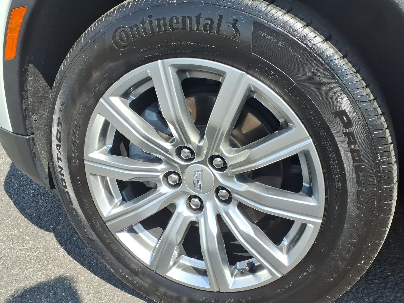 2023 Cadillac XT4 Premium Luxury