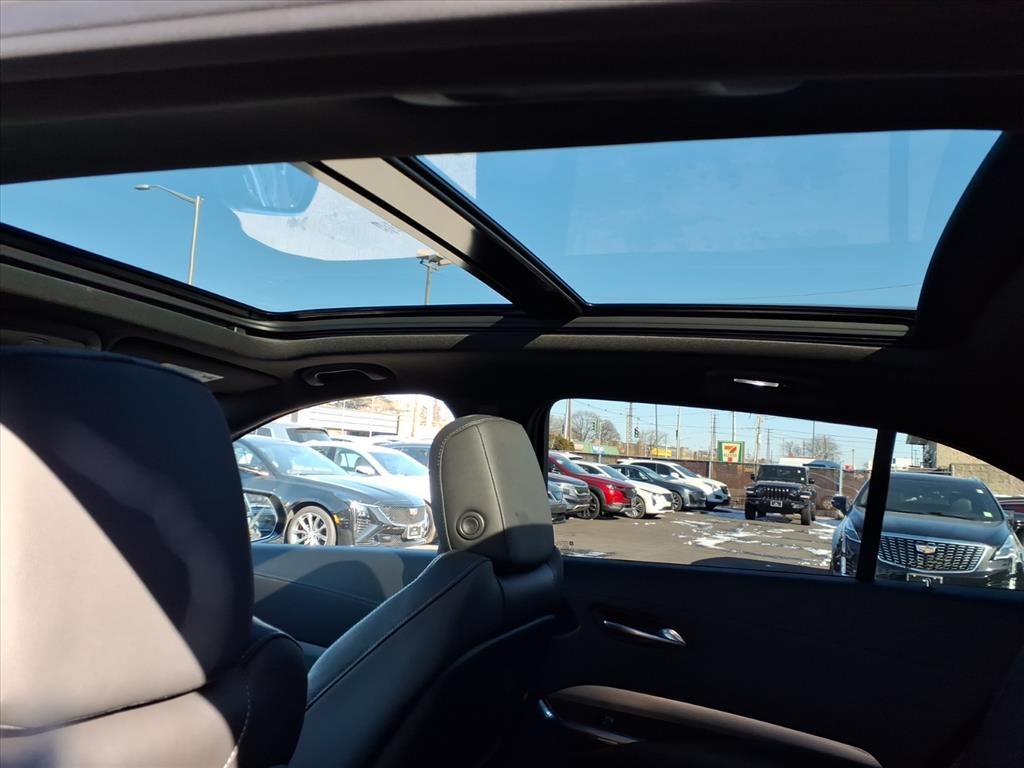 2023 Cadillac XT4 Premium Luxury