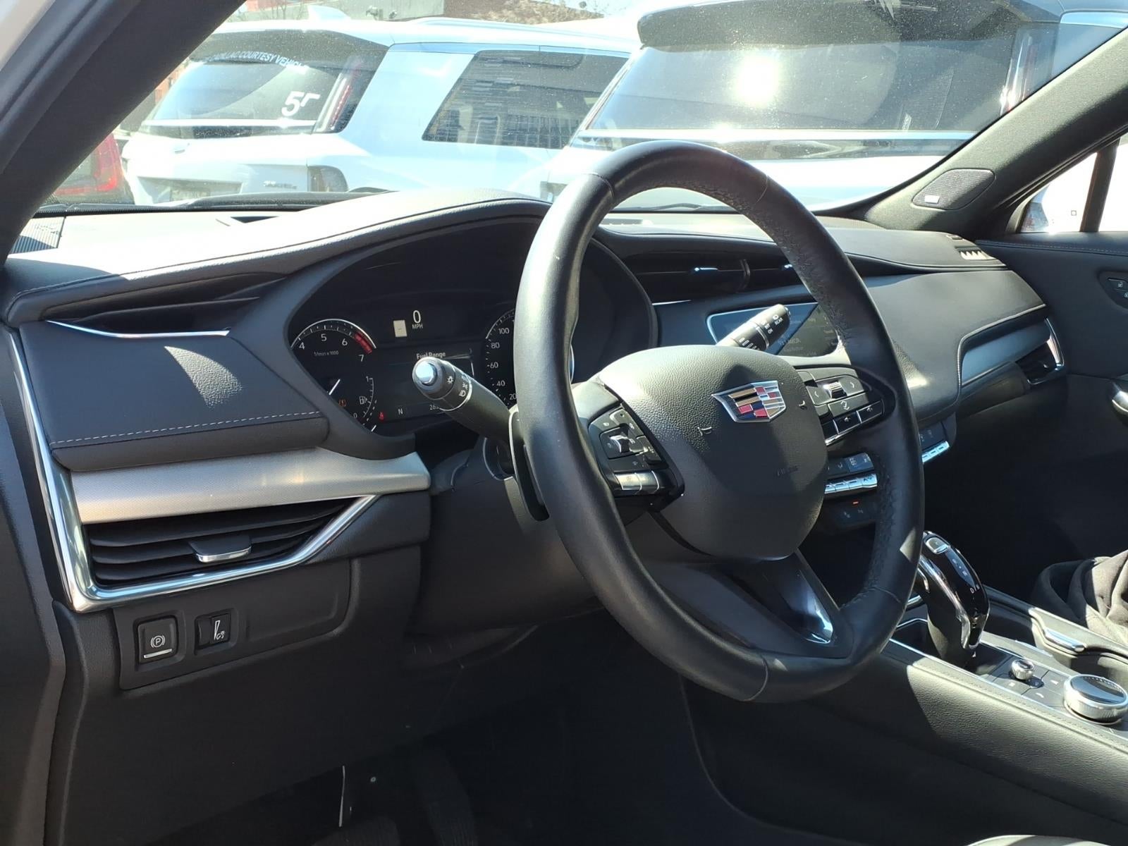 2023 Cadillac XT4 Premium Luxury