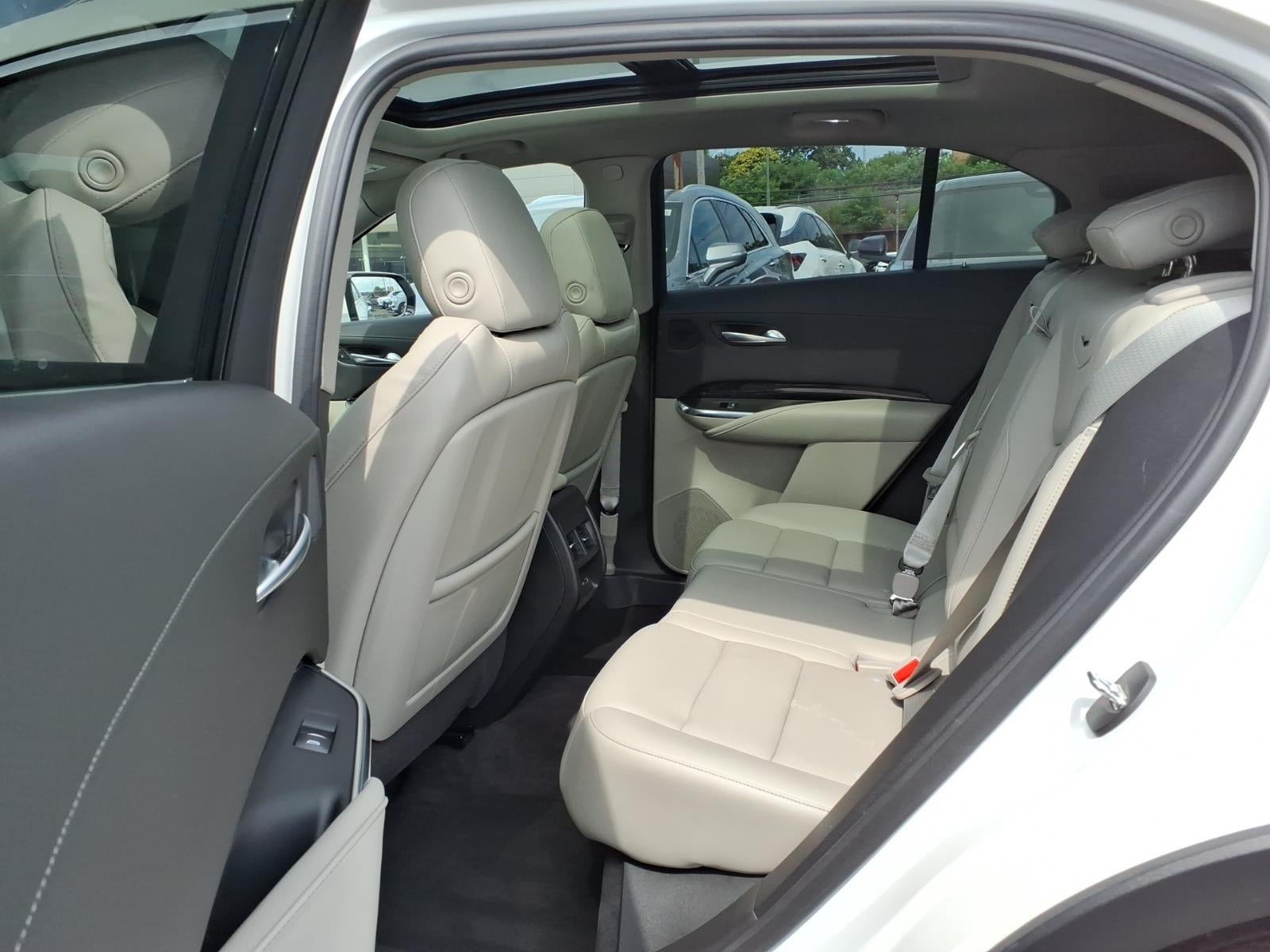 2023 Cadillac XT4 AWD Premium Luxury
