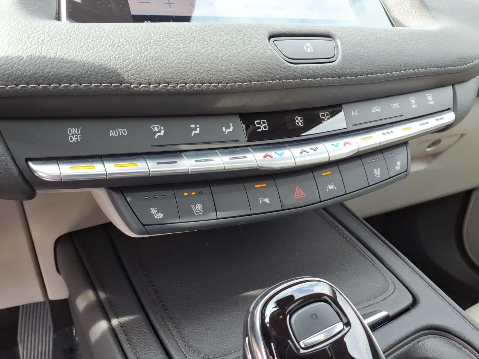 2023 Cadillac XT4 AWD Premium Luxury