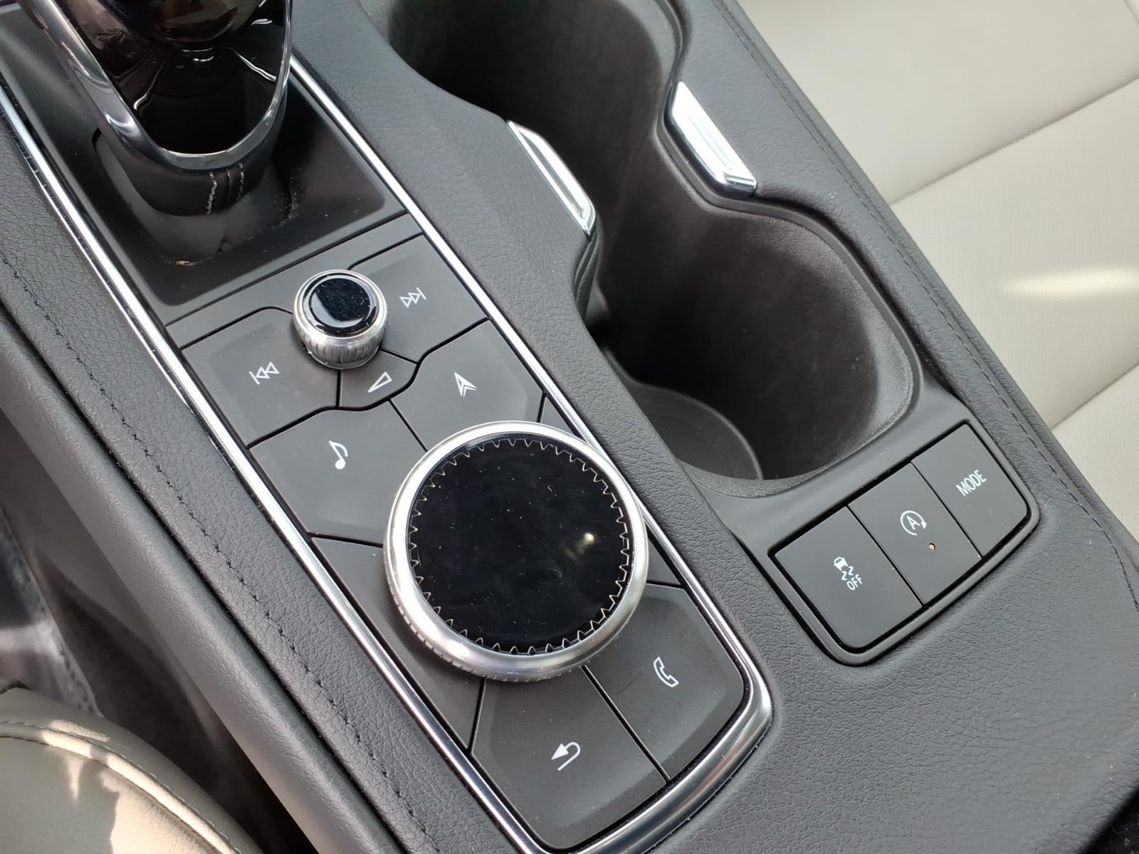 2023 Cadillac XT4 AWD Premium Luxury