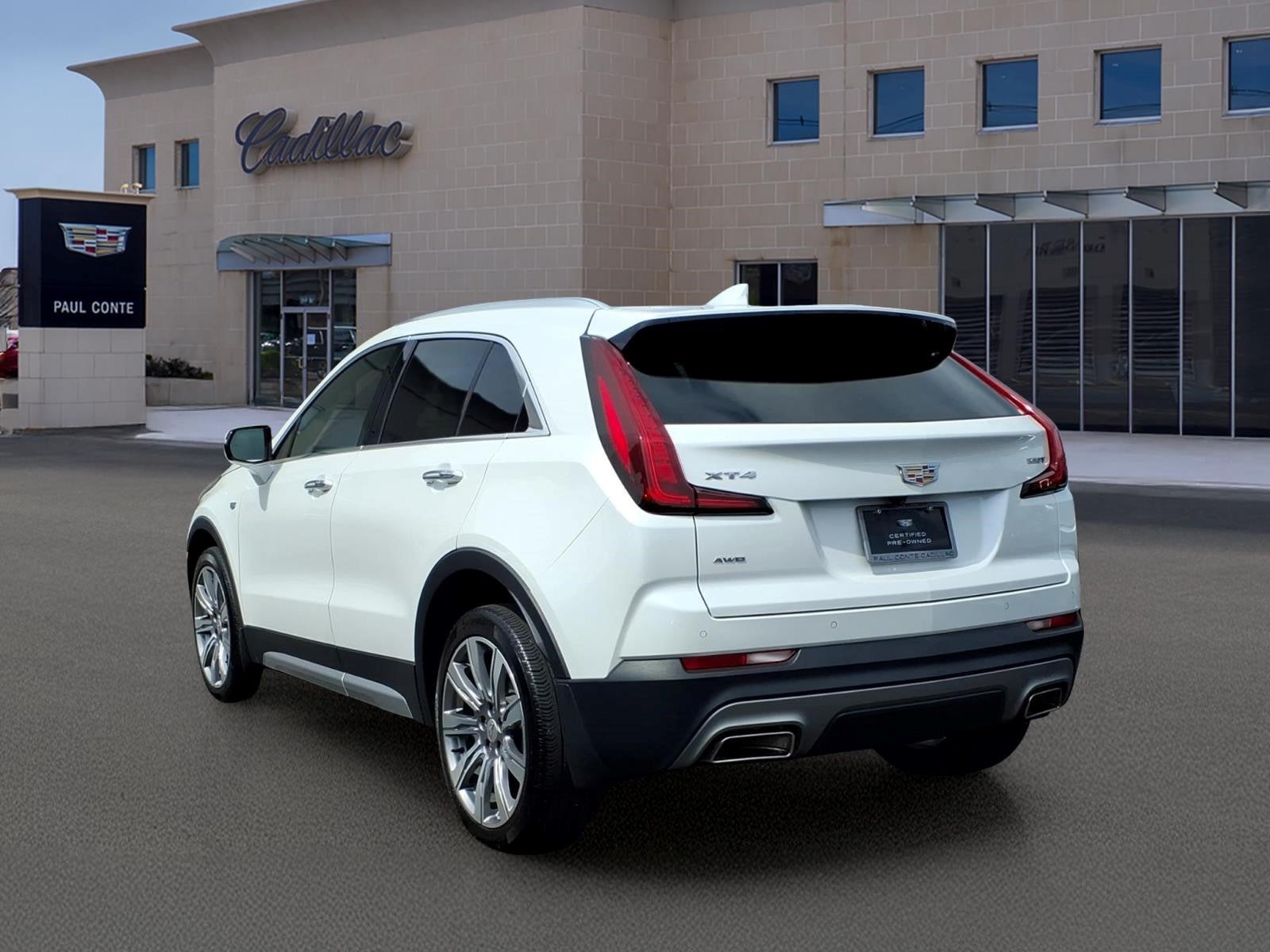 2023 Cadillac XT4 AWD Premium Luxury