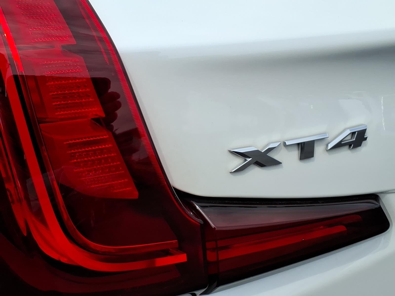 2023 Cadillac XT4 AWD Premium Luxury