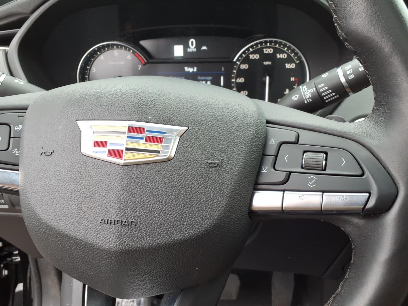 2023 Cadillac XT4 Premium Luxury