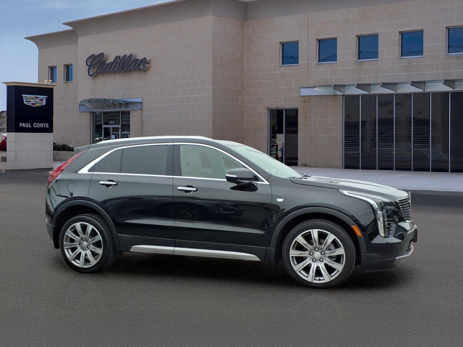 2023 Cadillac XT4 Premium Luxury