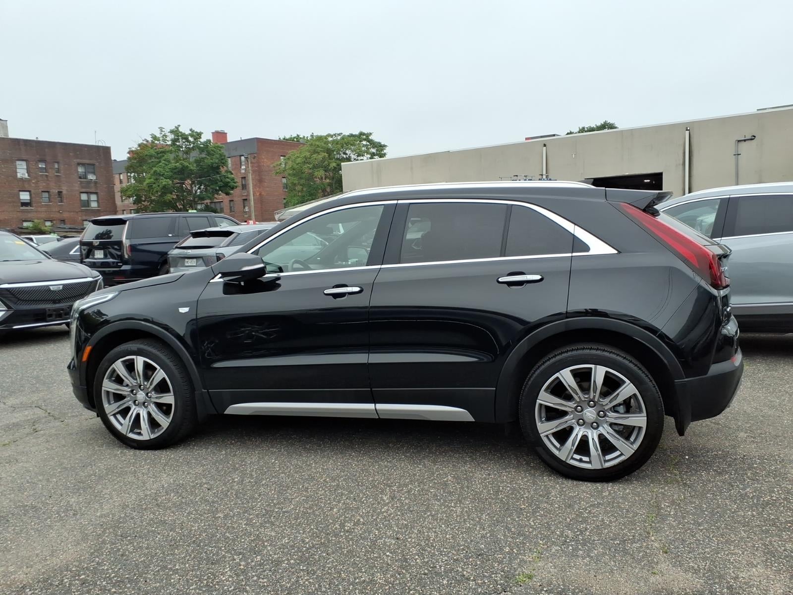2023 Cadillac XT4 Premium Luxury