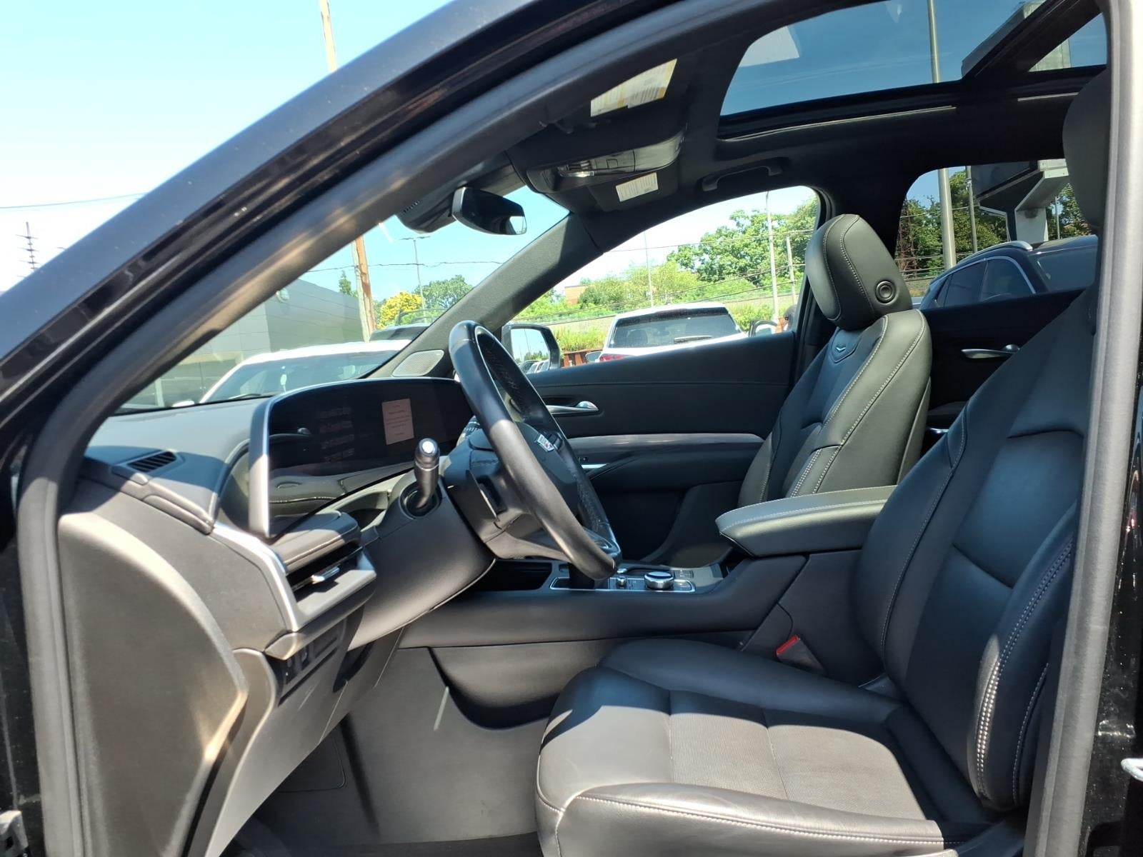 2024 Cadillac XT4 Premium Luxury